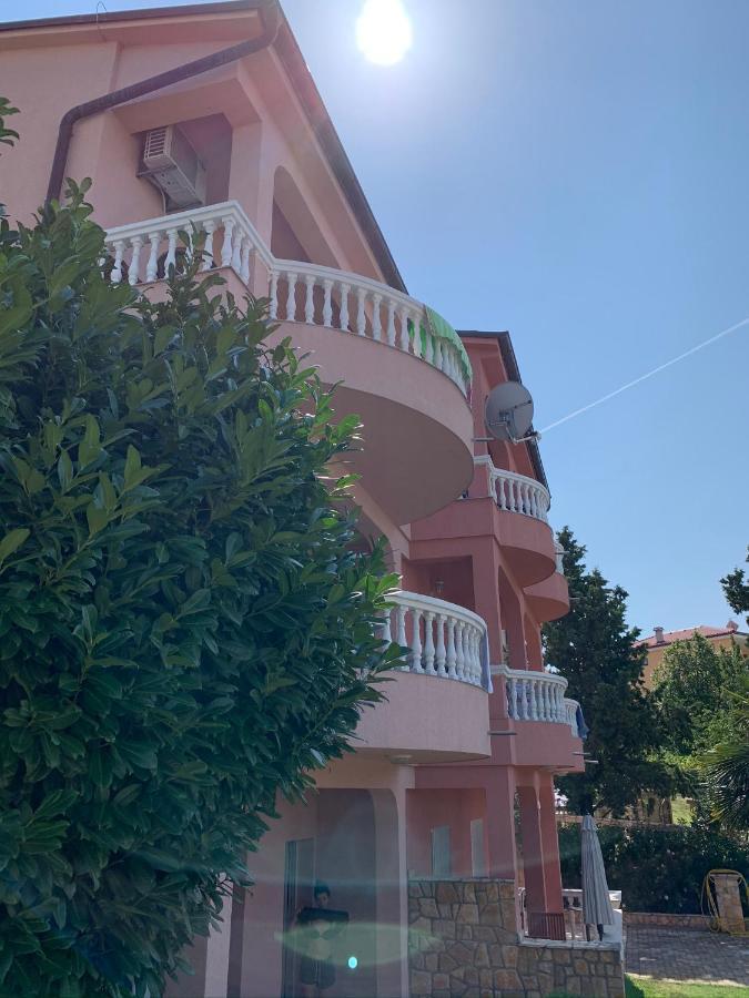 Apartments Ban Novi Vinodolski Exteriér fotografie